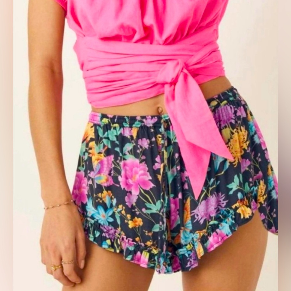 🆕✨ SPELL Butterfly Floral Shorts in Firefly 🧚